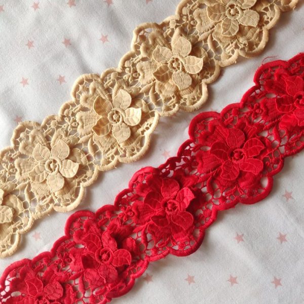 Imported Cotton Lace Trim Two Sided Lace 1 Metre, 4 inches