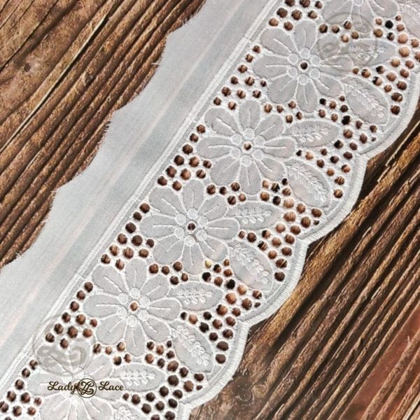 Dyeable Cotton Flower Lace Trim, 1 metre, 4inch