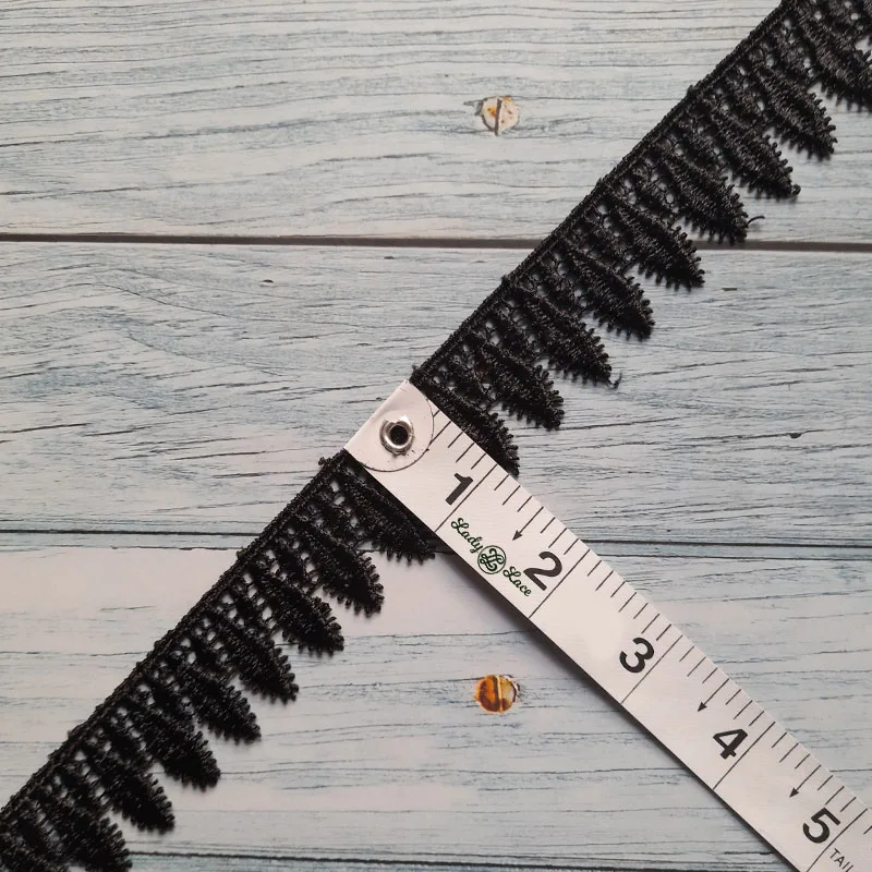 edge-hanging-flower-lace-trim-2 Edge Hanging Flower Lace Trim, 1.5 inch, 1 metre length