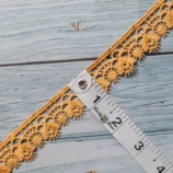 Flower Lace Trim One Sided Lace, 1 inch wide, 1 metre length