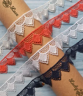 Hanging GPO Lace Trim, 1 inch wide, 1 metre length