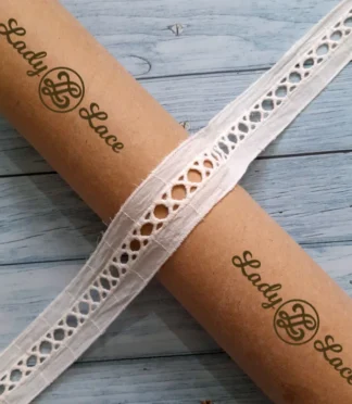 Cotton insertion lace, 1.5 inch width, 1 metre length